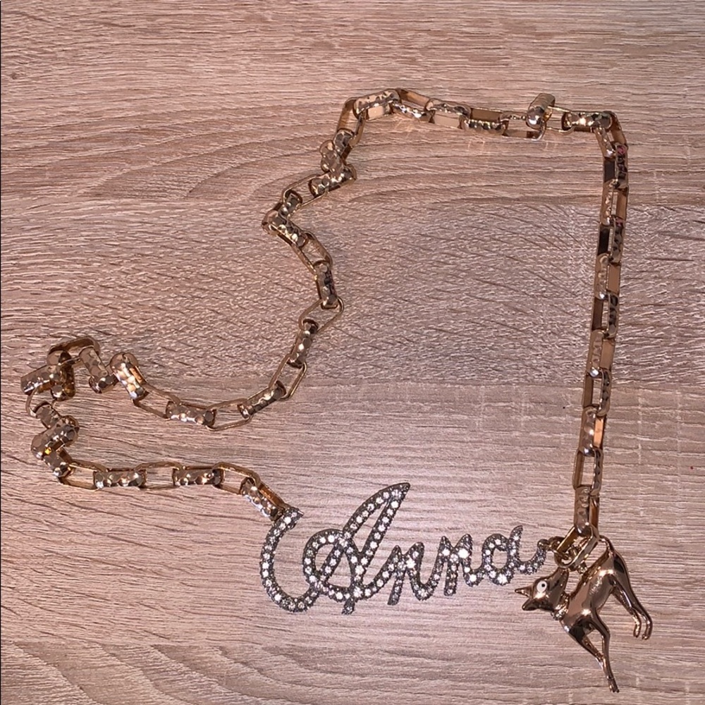 “Anna” chain **NEGOTIABLE**